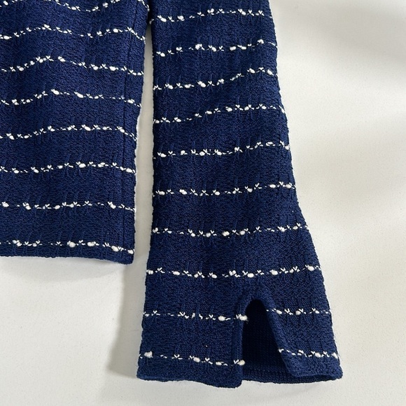 Beautiful ST. JOHN Knit Sweater Blazer Jacket Peal buttons Tweed Blue 8 Like New - Picture 7 of 11